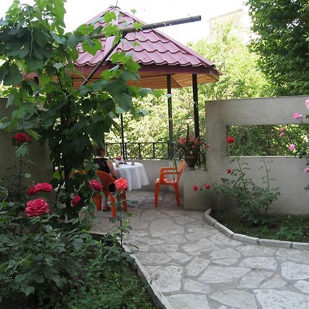 Iliani Hotel Tbilisi Esterno foto