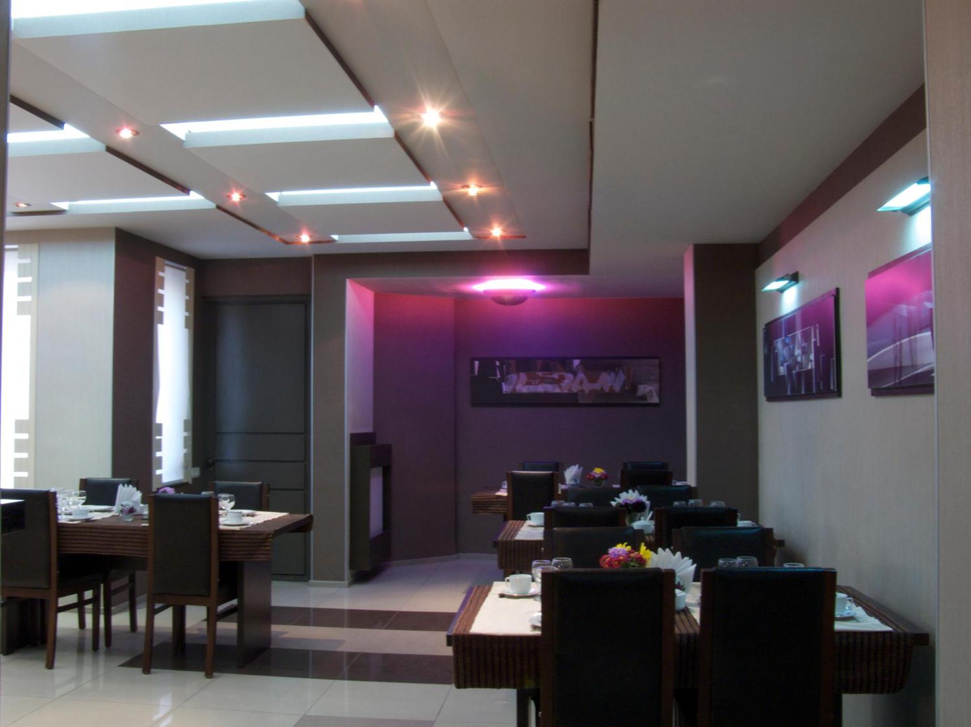 Iliani Hotel Tbilisi Esterno foto